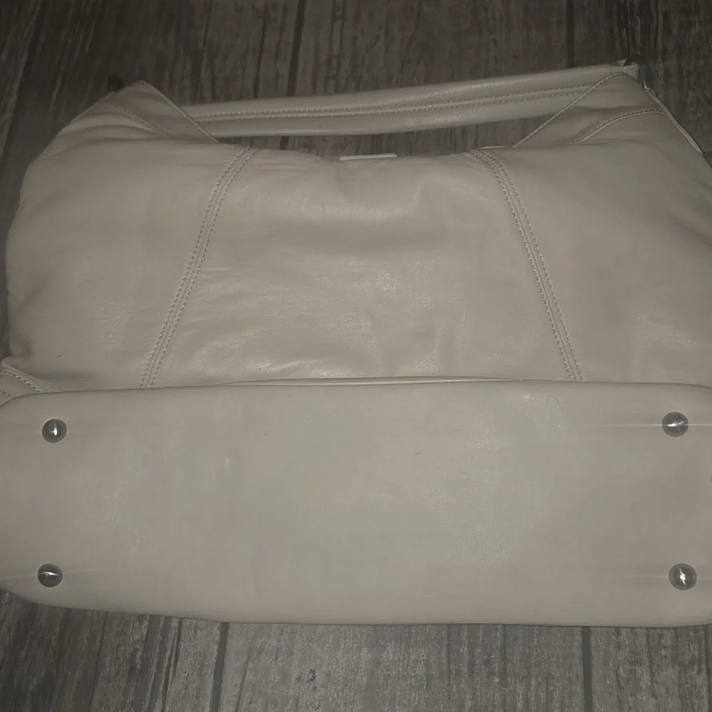 Coldwater Creek Cream Leather Shoulder Bag - Picture 4 of 8